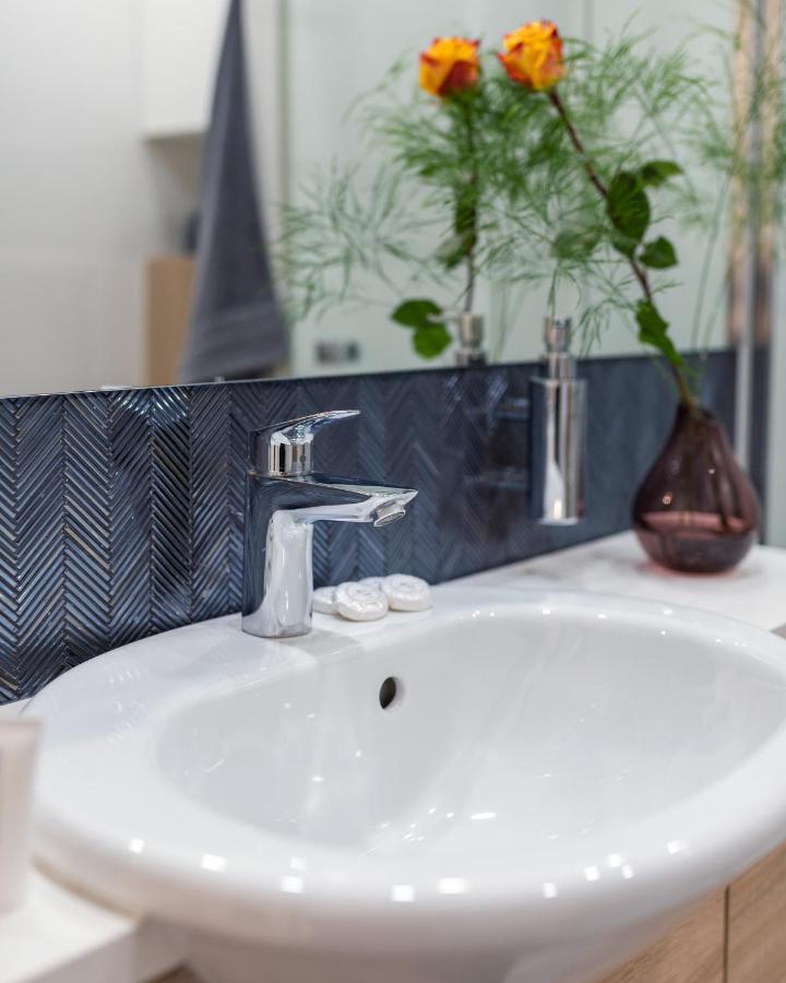 Plac Bankowy Serviced Apartments Warsawa Bagian luar foto