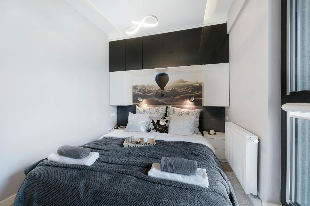 Plac Bankowy Serviced Apartments Warsawa Bagian luar foto