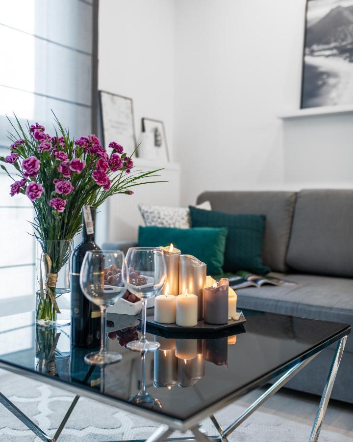 Plac Bankowy Serviced Apartments Warsawa Bagian luar foto